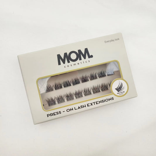 ✨Everyday Look – Press-On Lash Extensions✨